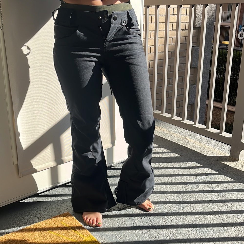 Snow Pants never worn before no tags great quality